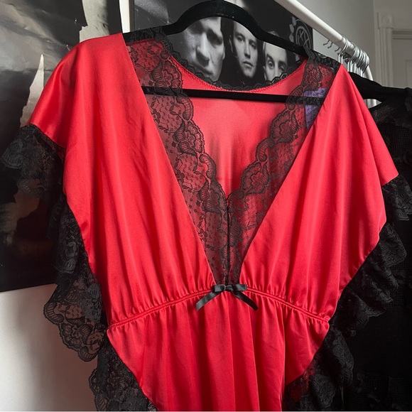 1990s vamp goth lace open negligee - Picture 2 of 5